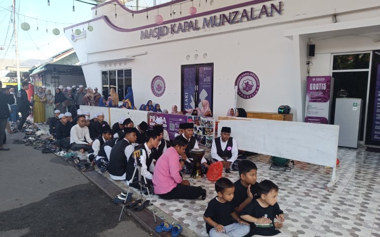 Suasana Perlombaan Senandung Sholawat