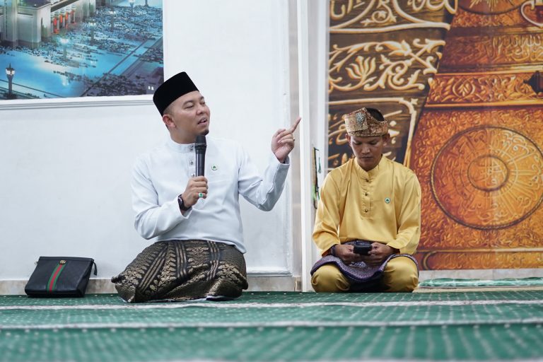 Ayahman Saat Mengisi Sambutan